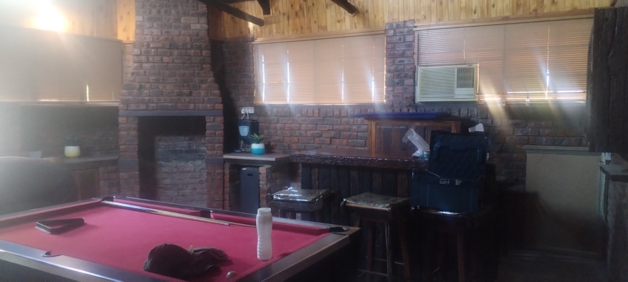 4 Bedroom Property for Sale in Flamingo Park Free State